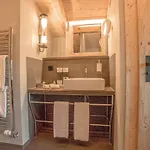 Hotel & 3*