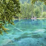 Hotel & Blausee
