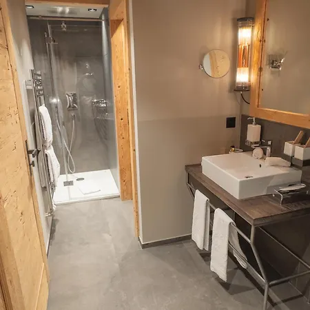 & Hotel