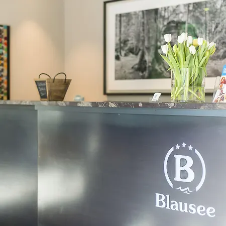 & ホテル ブラウゼー