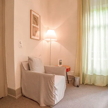 & Hotel 3*