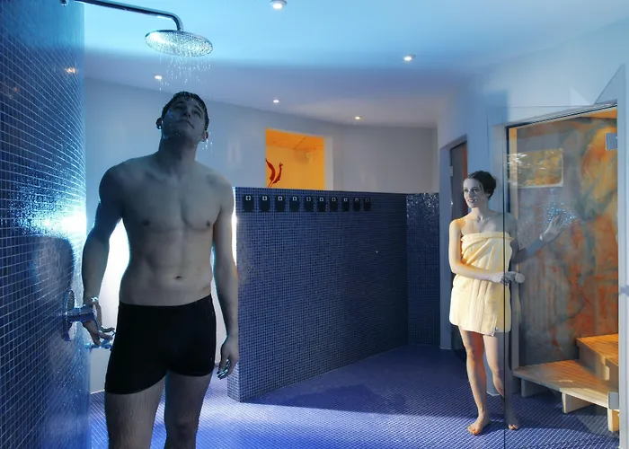 & Hotel 3*