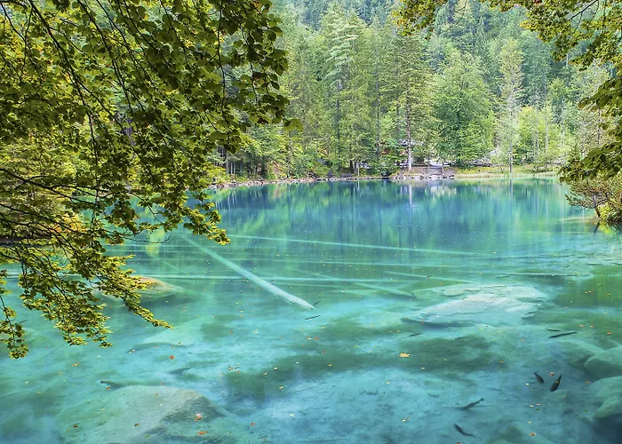 Hotel & Blausee